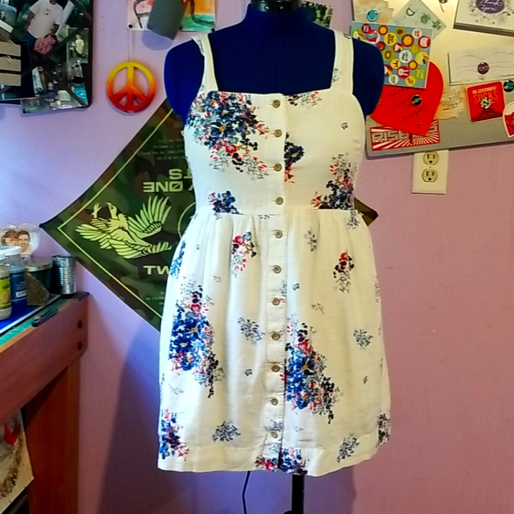 Dress with pockets
